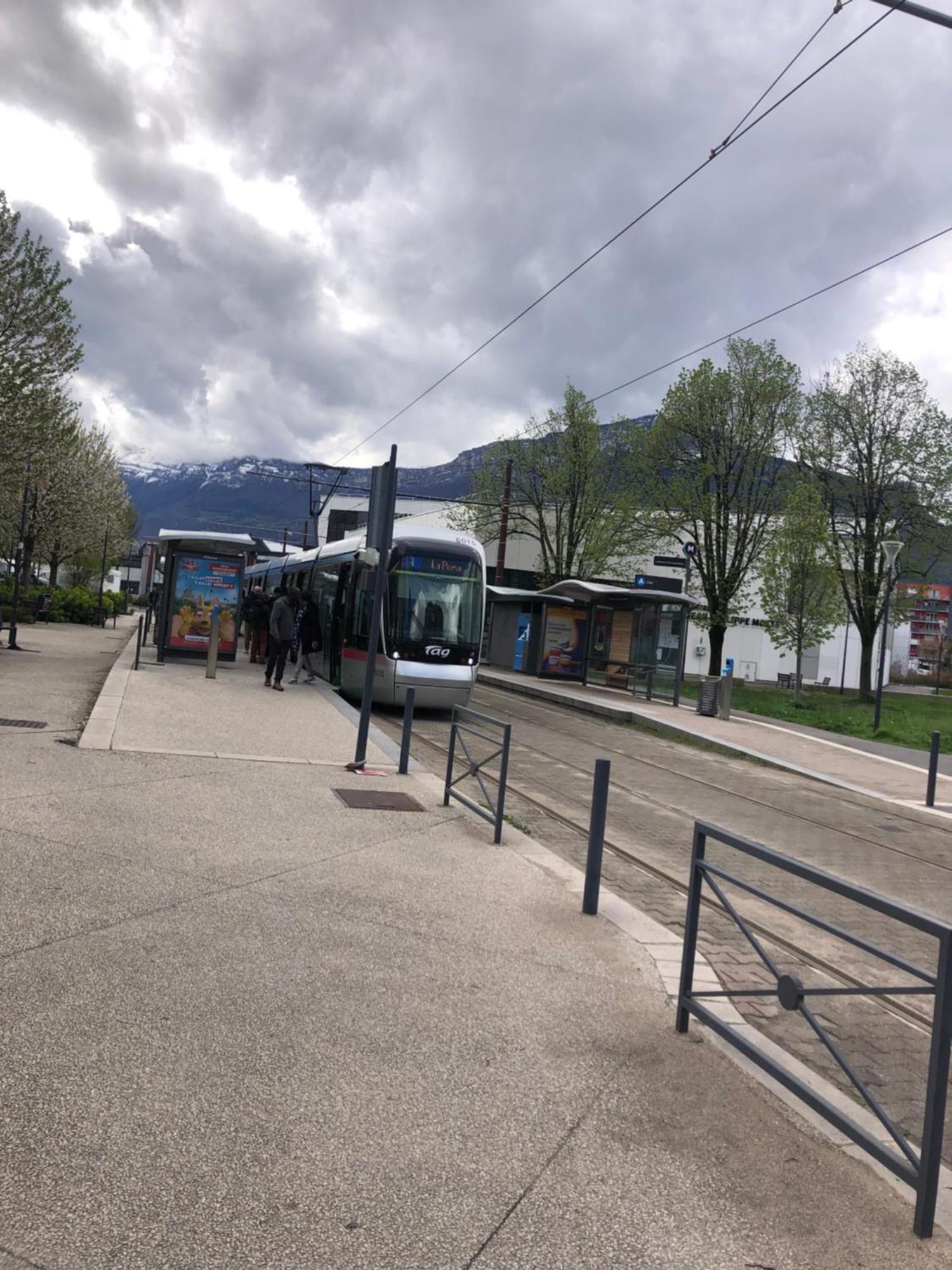 Апартаменты Soyeux De La Bruyere/ Grenoble*Parking Gratuit Экстерьер фото